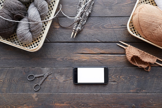 kontakt i materiały do haftu